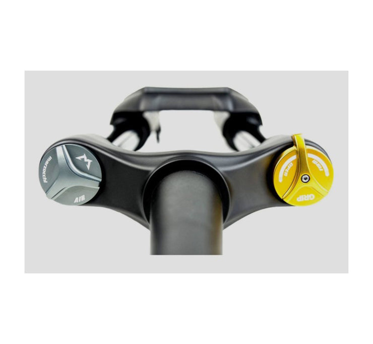 Van Dessel Cycles | Closeouts | Marzocchi Bomber Z1 29" 140mm Grip Sweep-Adj Suspension Fork