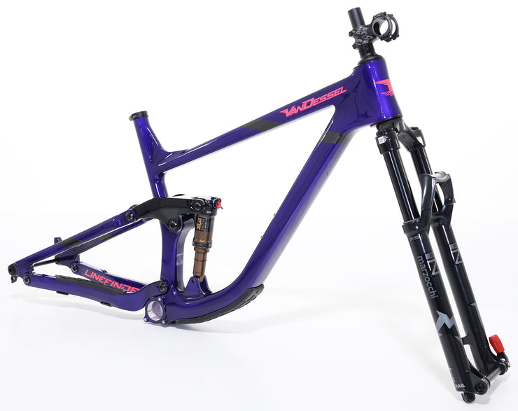 LINEFINDER | CHASSIS BUILD | FOX FLOAT / BOMBER Z2