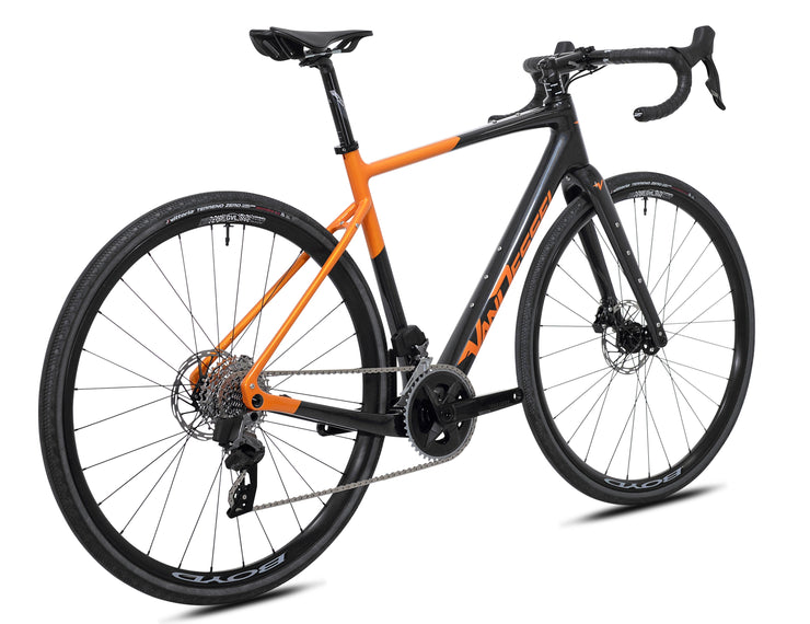VAN DESSEL™ RANGE ROAMER CARBON  |  SRAM RIVAL AXS | PERFORMANCE GRAVEL BIKE